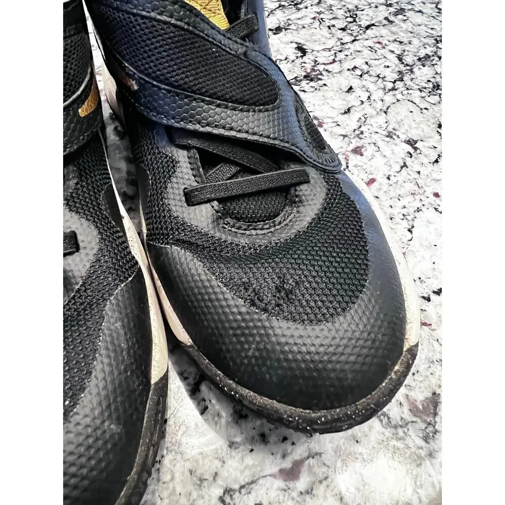 Nike team hustle youth shoes 3.5 black gold white